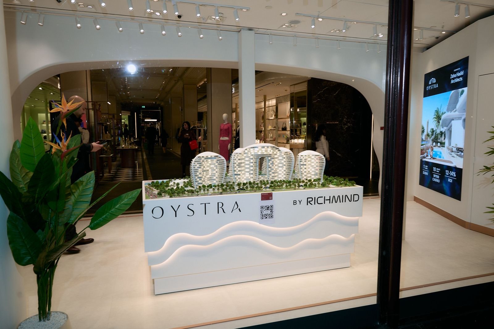 Harrods Showcase of Oystra